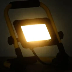 vidaXL LED-projektør med håndtag 30 W varmt hvidt lys