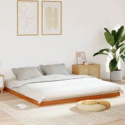 vidaXL sengeramme 200x200 cm massivt fyrretræ gyldenbrun